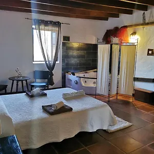 Cecilio Bed and breakfast Tefía
